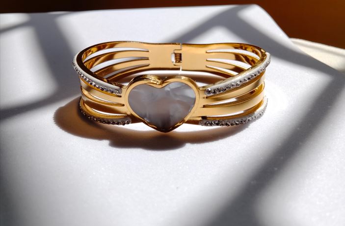 Golden Heart Bracelet