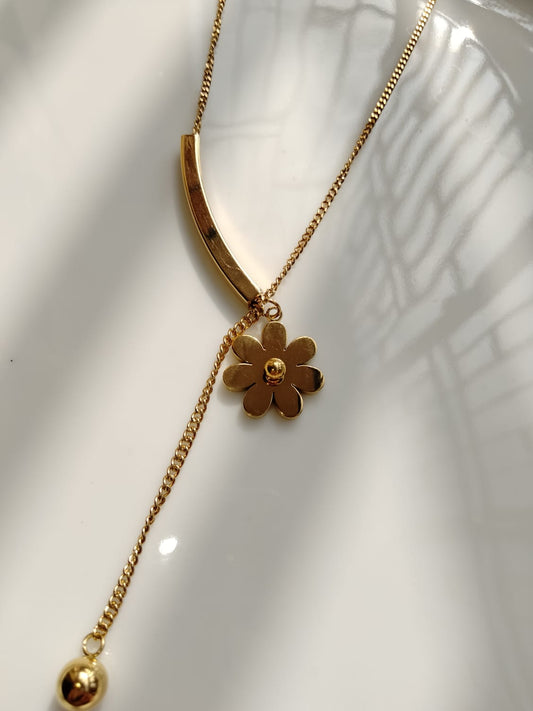 Daisy Necklace